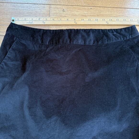 L.L.Bean Black Velvet Mini Skirt Women's Size 16 Cotton Spandex - Picture 8 of 9